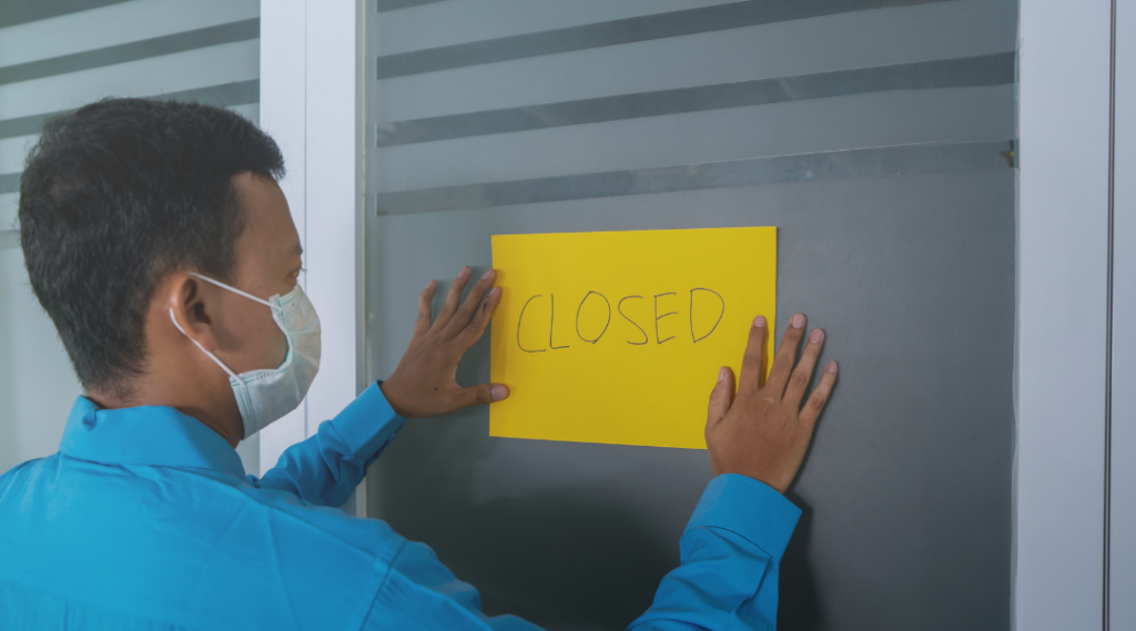 Muitas empresas fecharam por conta da pandemia.